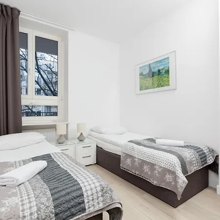 Center Hoza By Renters وارسو