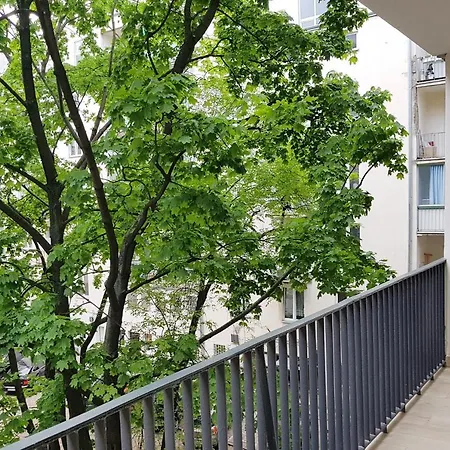 Center Hoza By Renters شقة وارسو