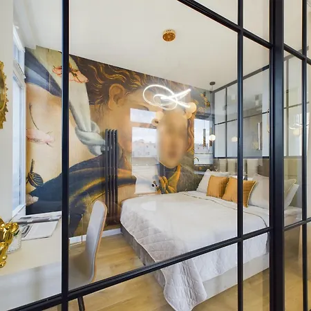 Apartment Center Hoza By Renters Warsaw