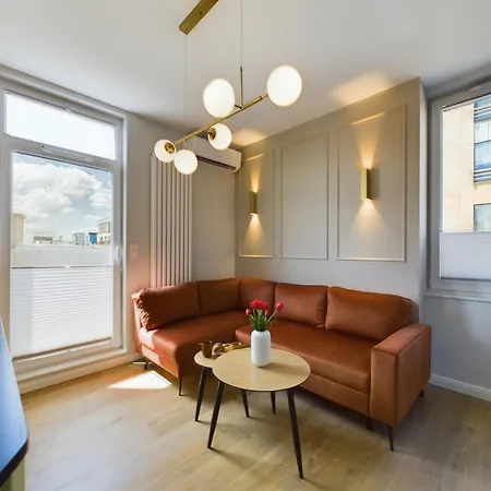 Apartment Center Hoza By Renters Warsaw