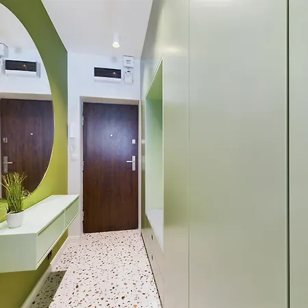 Center Hoza By Renters Warsaw