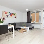Center Hoza By Renters *