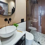 Center Hoza By Renters